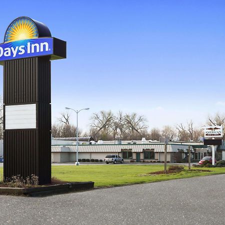 Days Inn By Wyndham Rock Falls Eksteriør billede