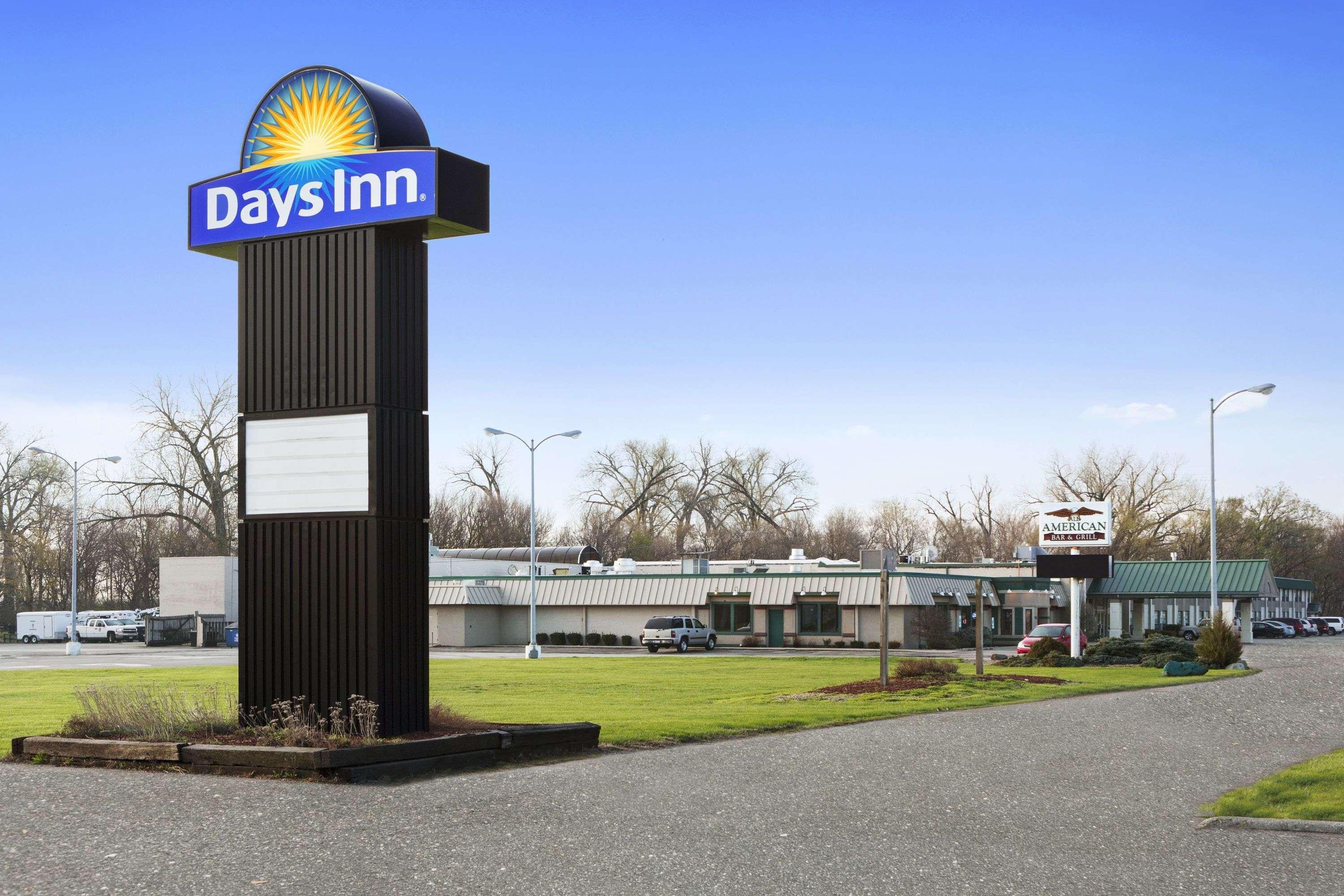 Days Inn By Wyndham Rock Falls Eksteriør billede